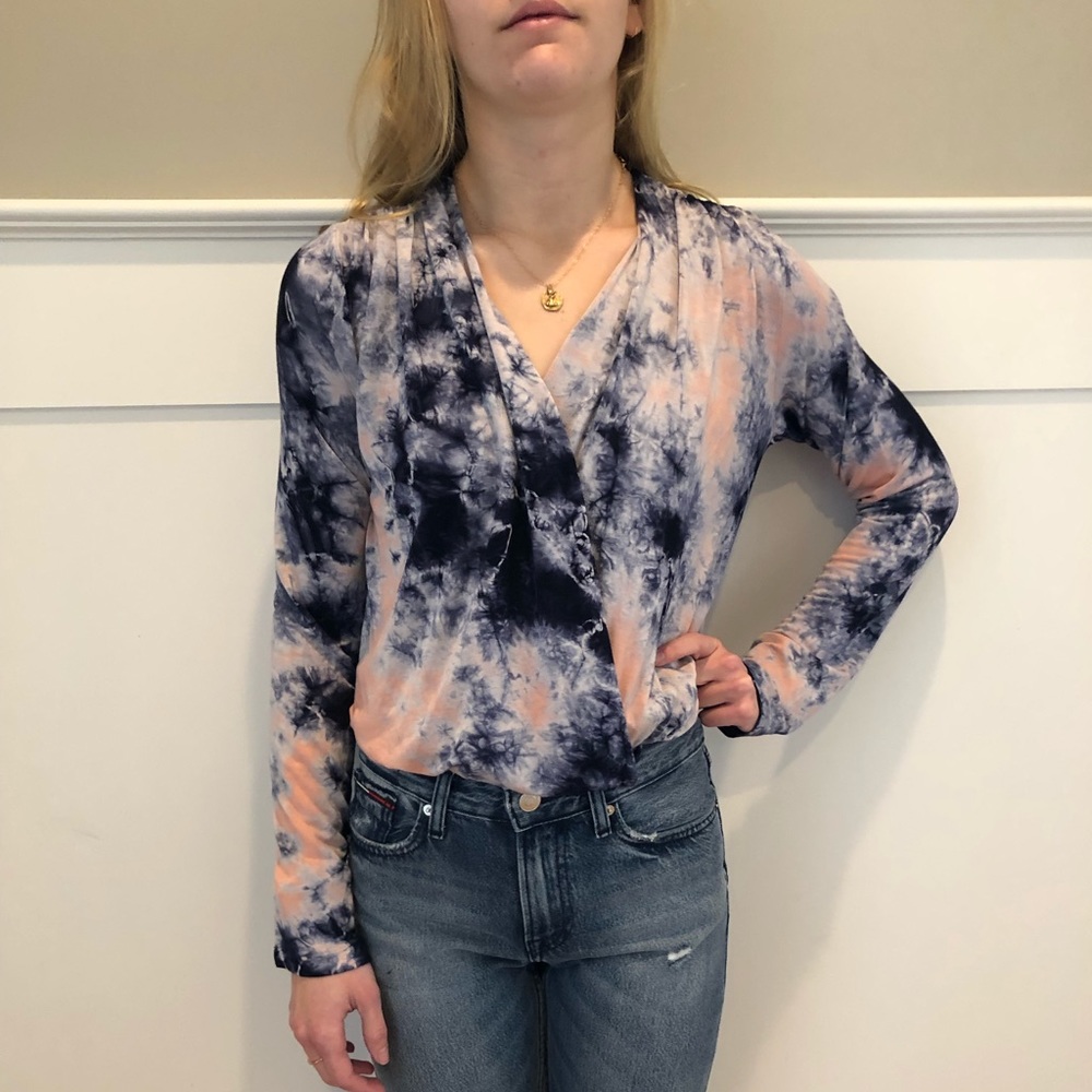 Young, fabulous &broke wrap shirt size S